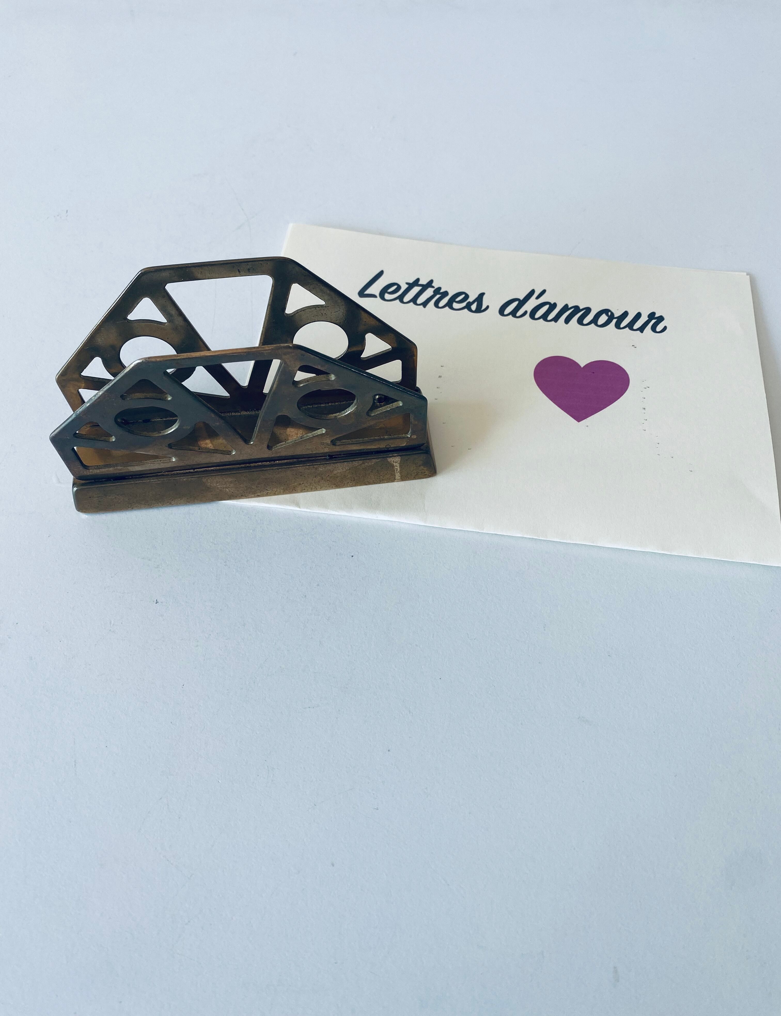 Porte lettres ancien en laiton