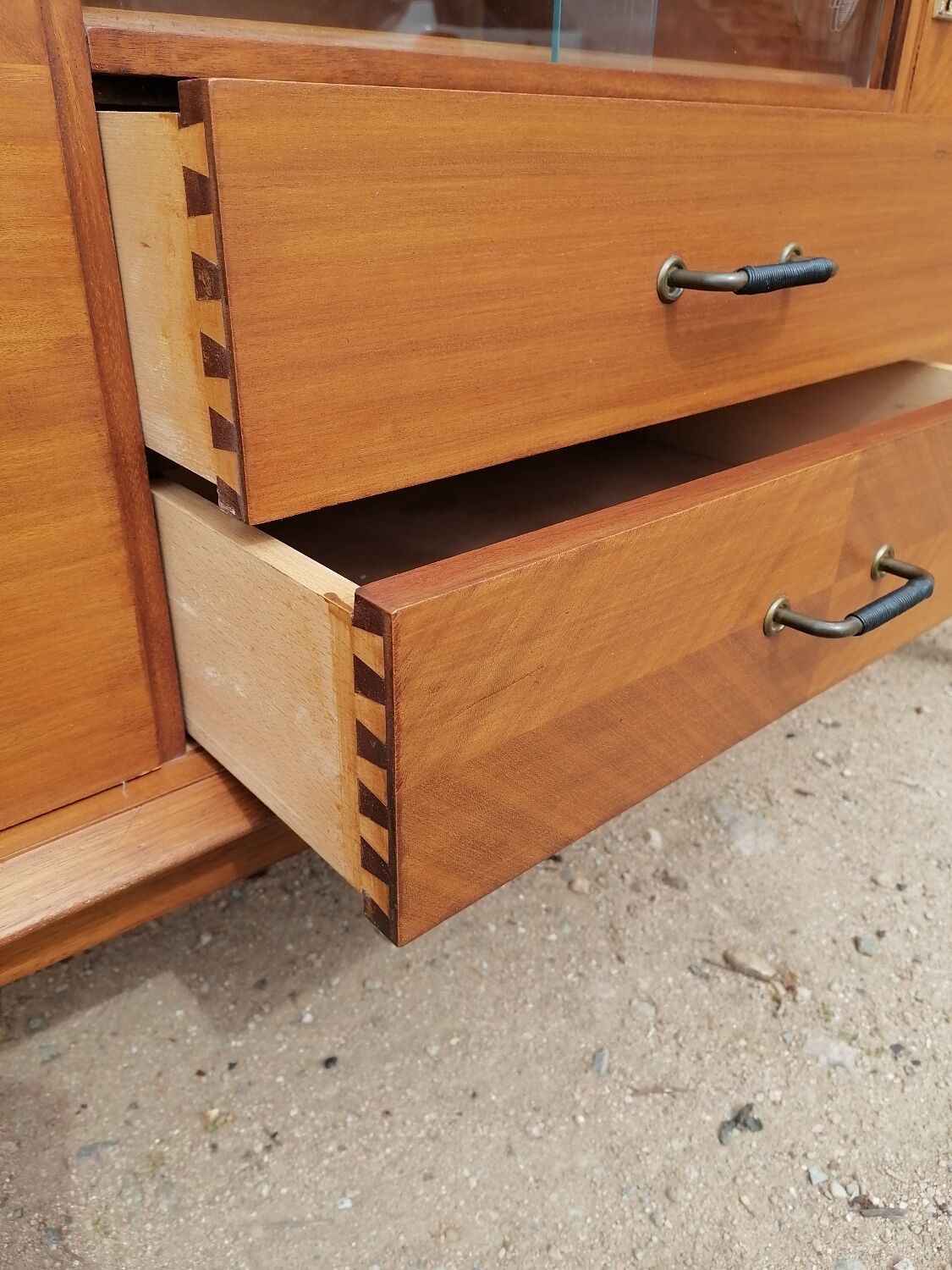 Scandinavian oak row