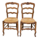 2 chaises bois massif et paillées style Louis XV sculpture coquille