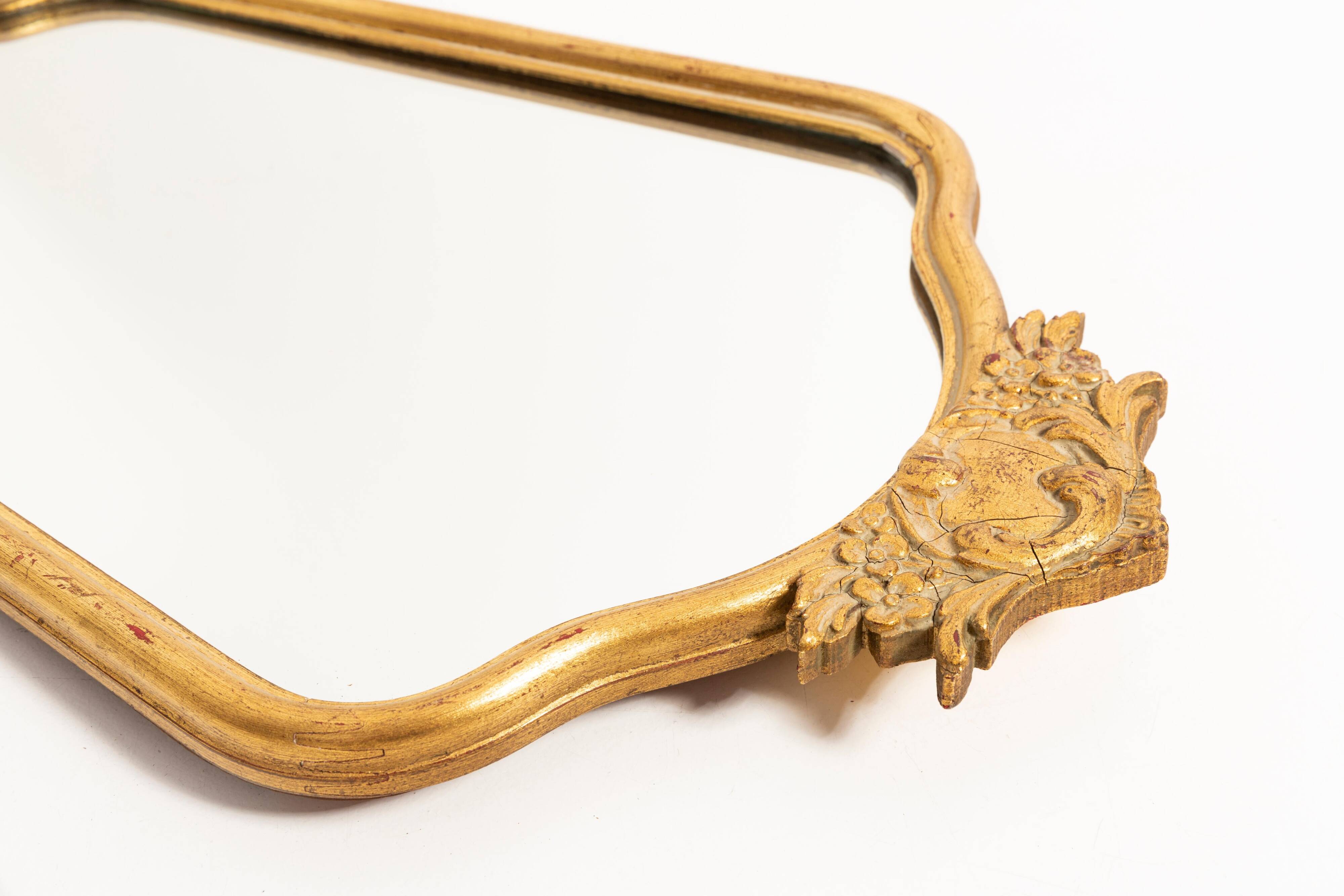 Miroir décoratif en bois doré, Italie, années 1960