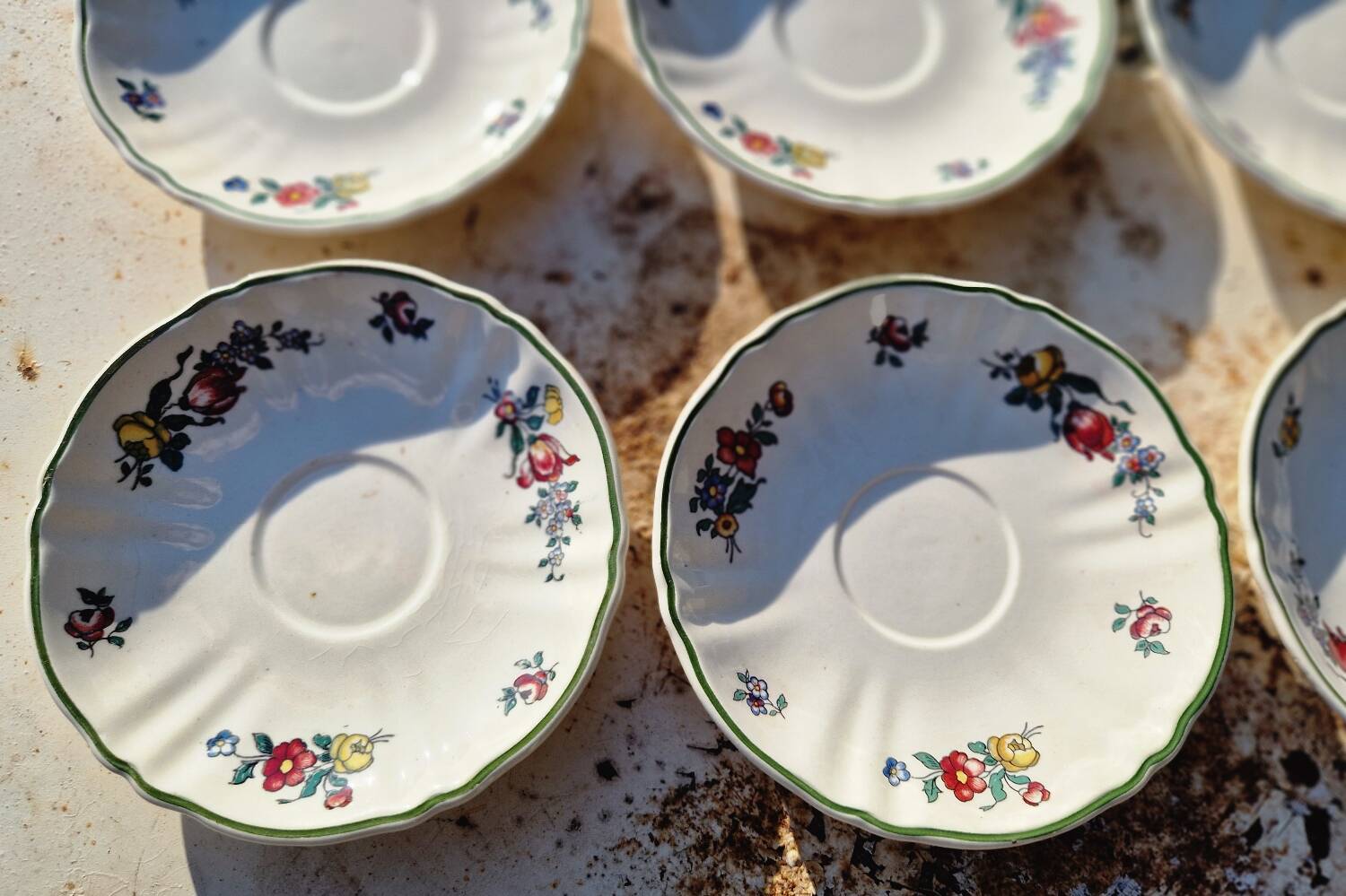 Set of 12 saucers Villeroy Boch model 1562