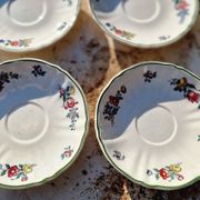 Set de 12 sous tasses Villeroy Boch modèle 1562