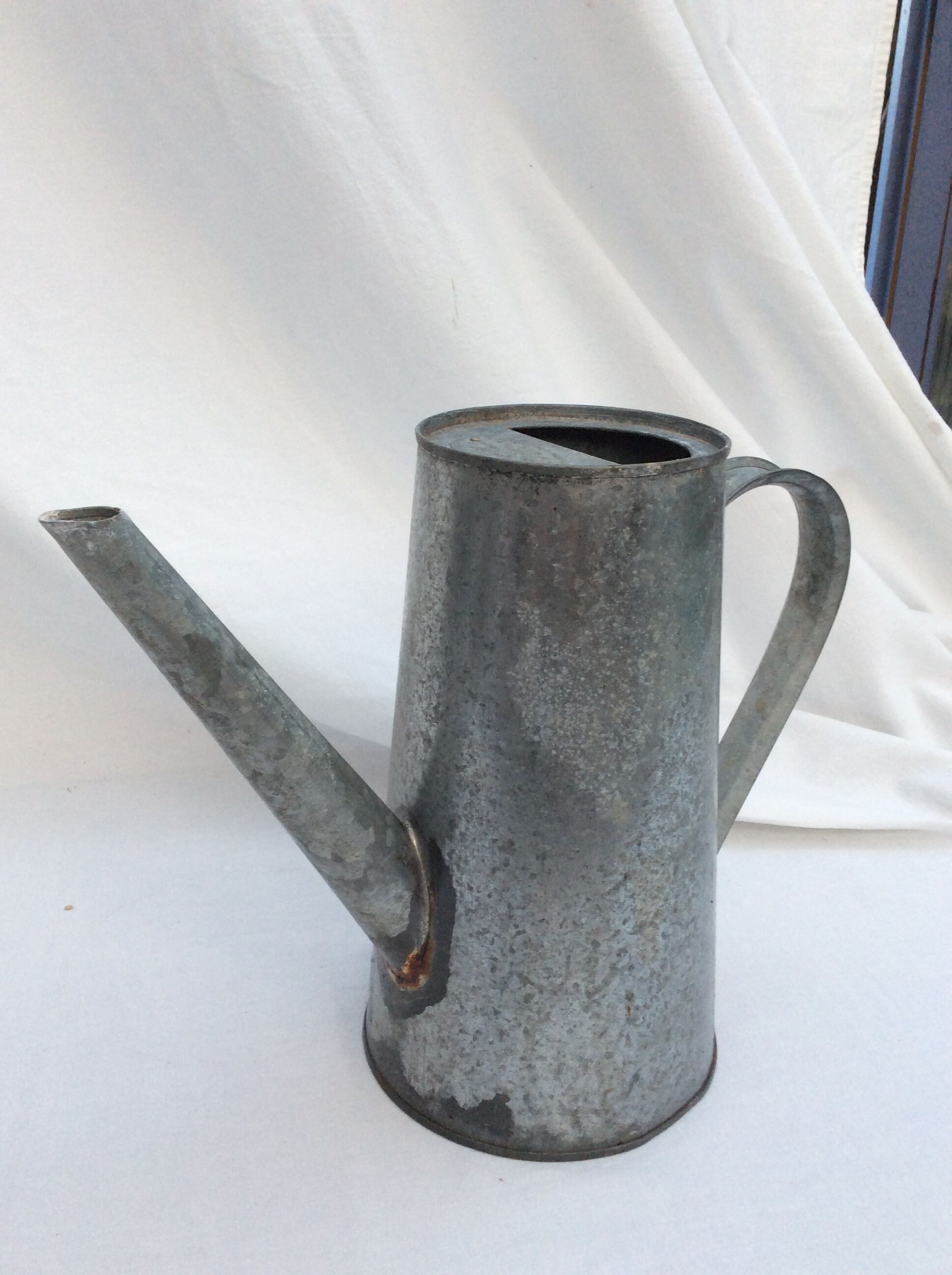 Vintage zinc broc