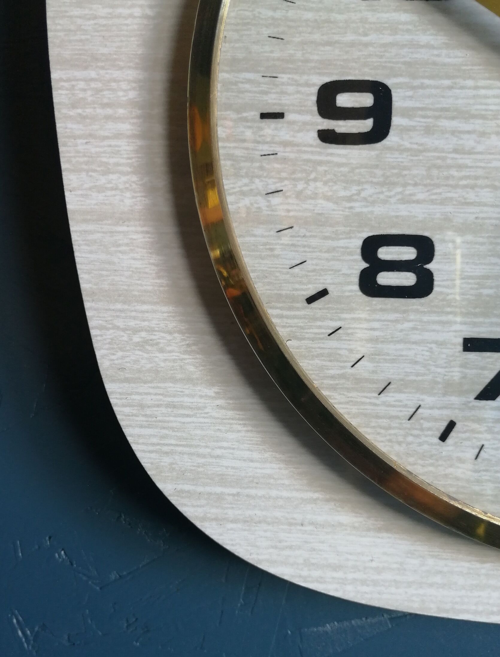 Vintage formica clock silent wall clock "Hangarter wood gray beige"