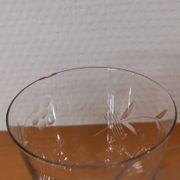 Ensemble vintage de 5 verres gravé sur pieds