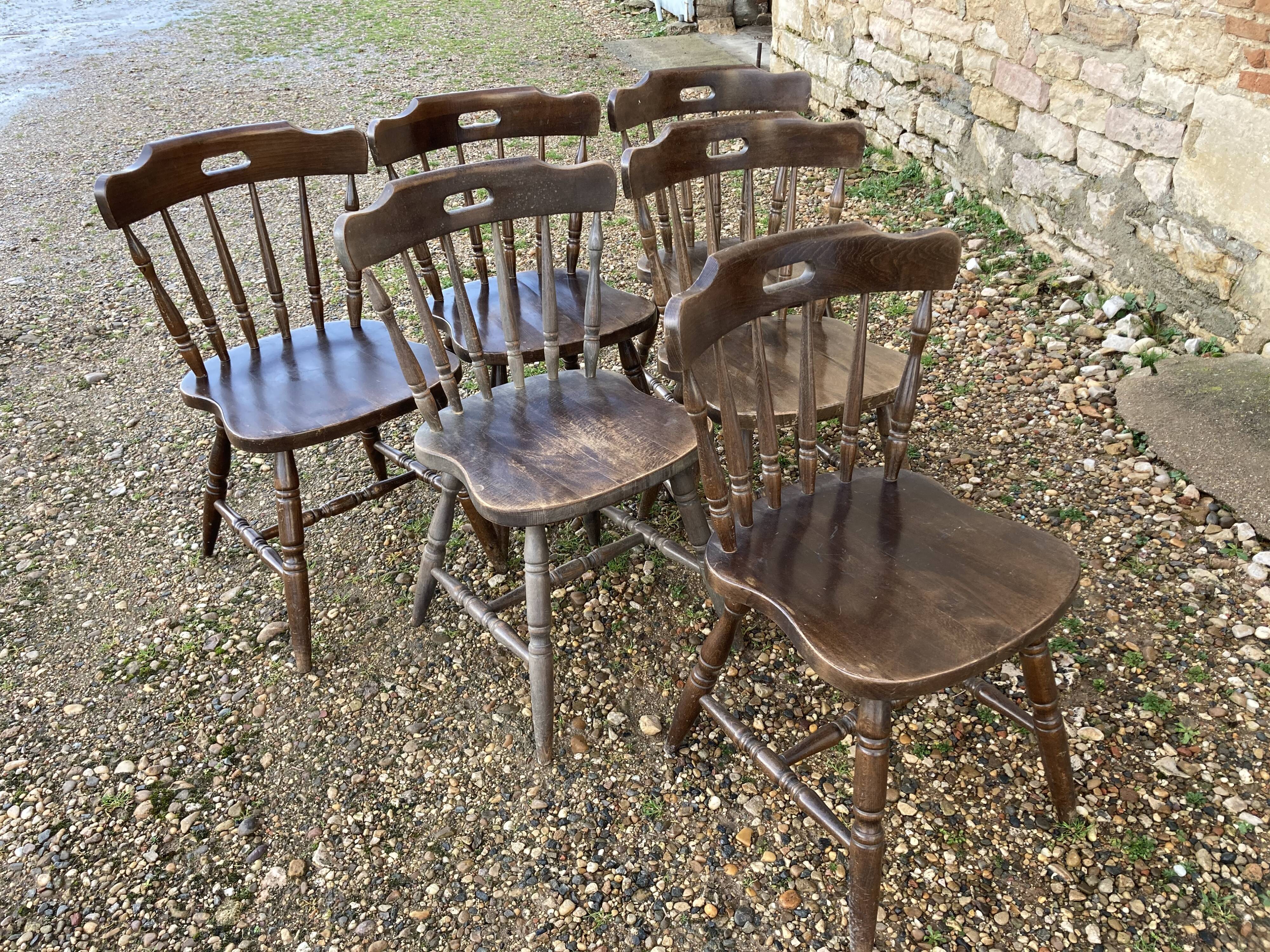 6 Windsor chairs