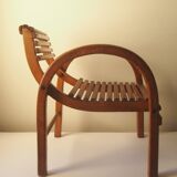 Chaise moderniste en bois