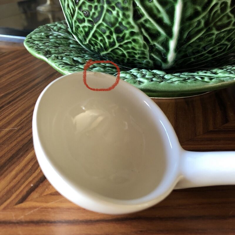 Cabbage tureen in barbotine