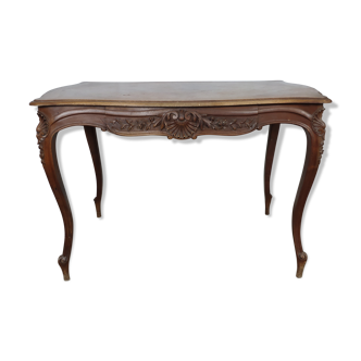 Louis XV Rocaille-style walnut desk