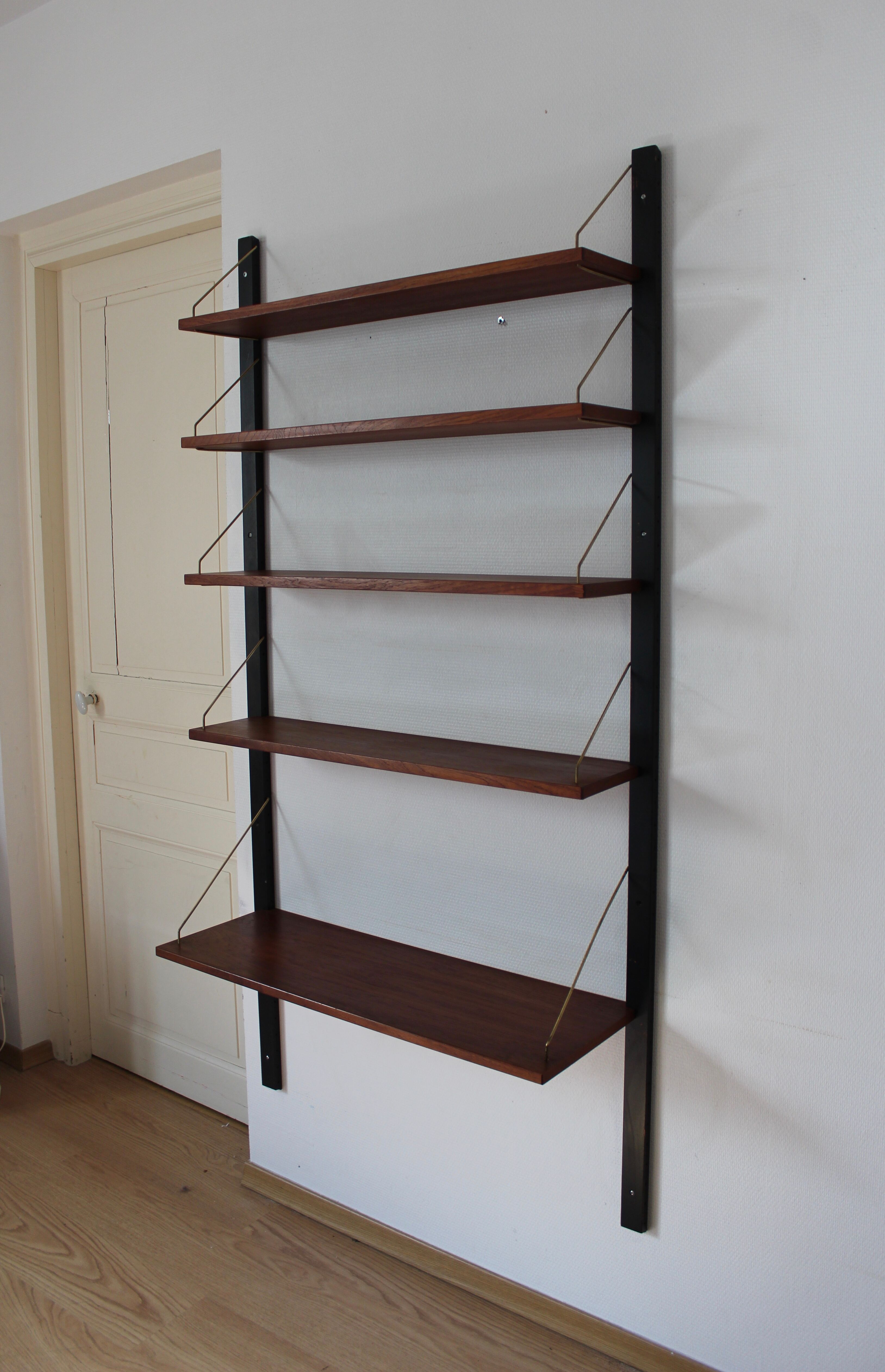Poul Cadovius 50s shelves