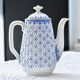 Grande cafetière Oscar Shaller de 1909 en porcelaine Fleur de Lys
