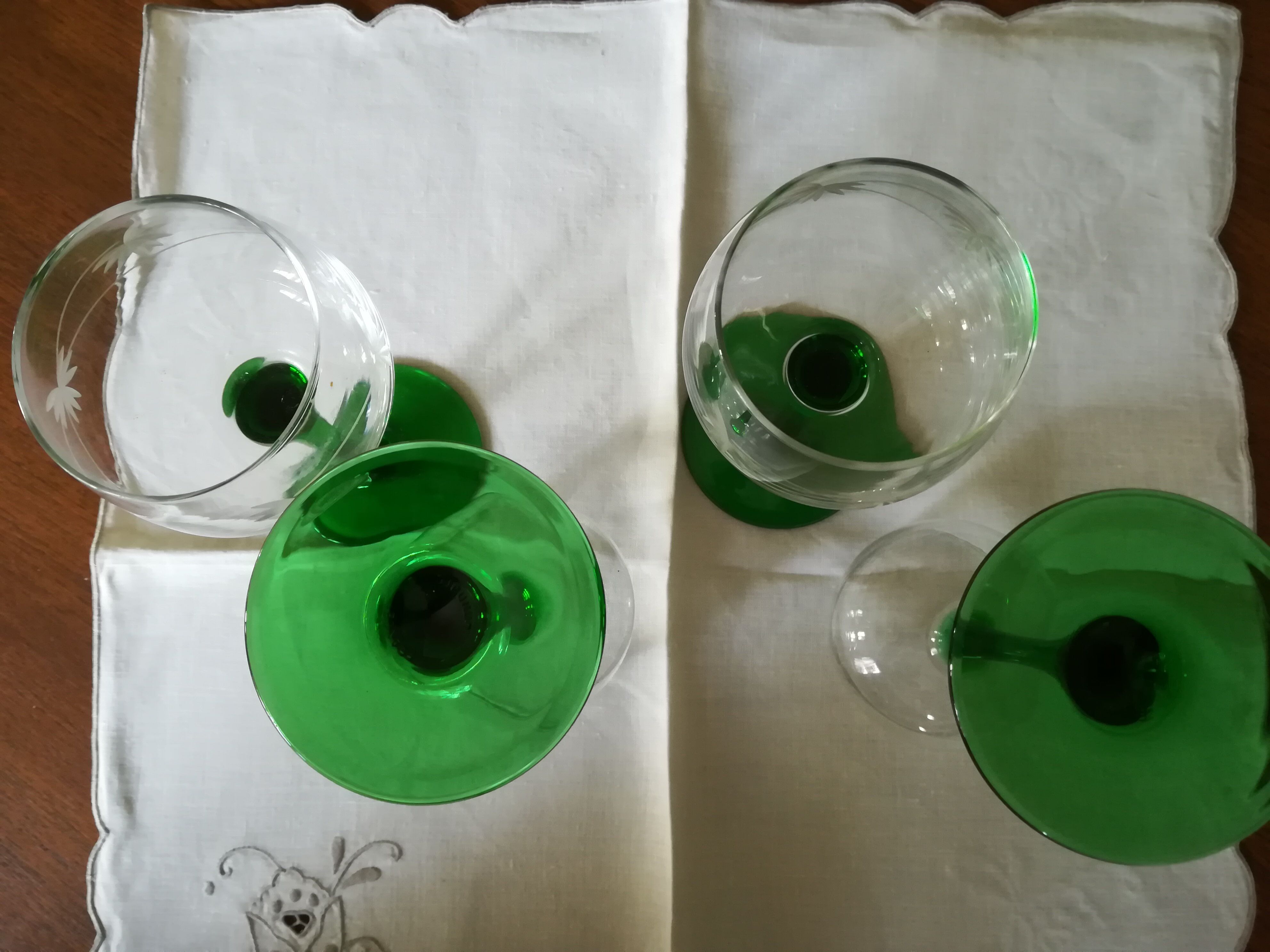 4 engraved Alsace wine glasses green feet