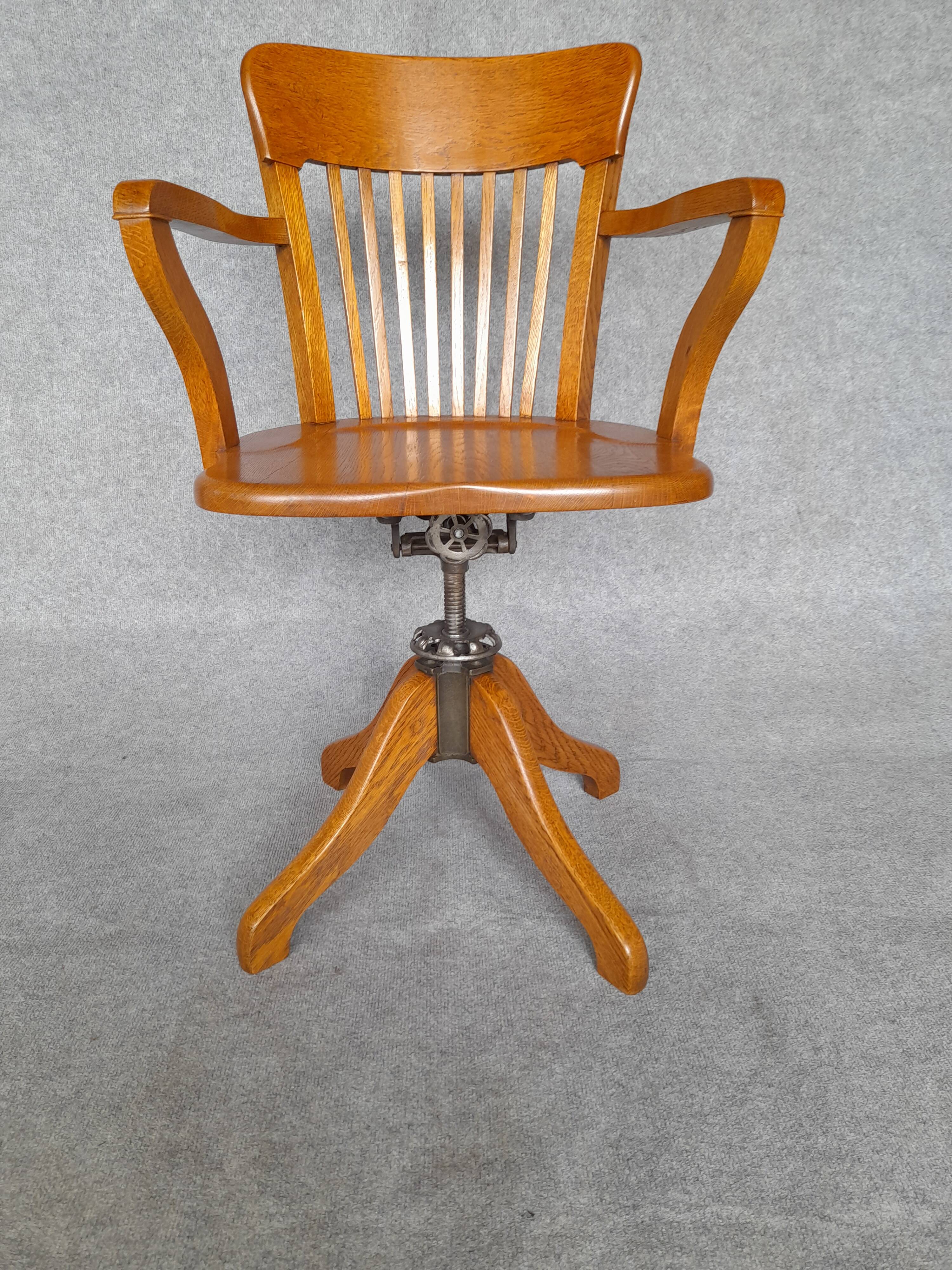 1940 american rotating desk chair
