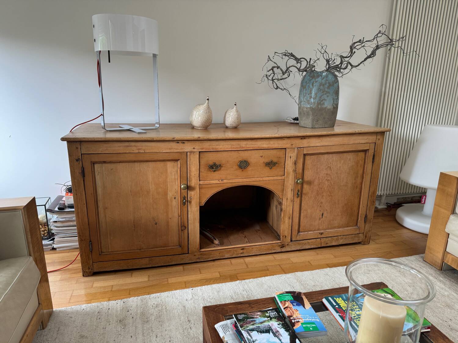English niche furniture