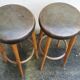 Paire de tabourets de bar.