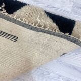 Handcrafted Moroccan Berber carpet 142 x 87 CM