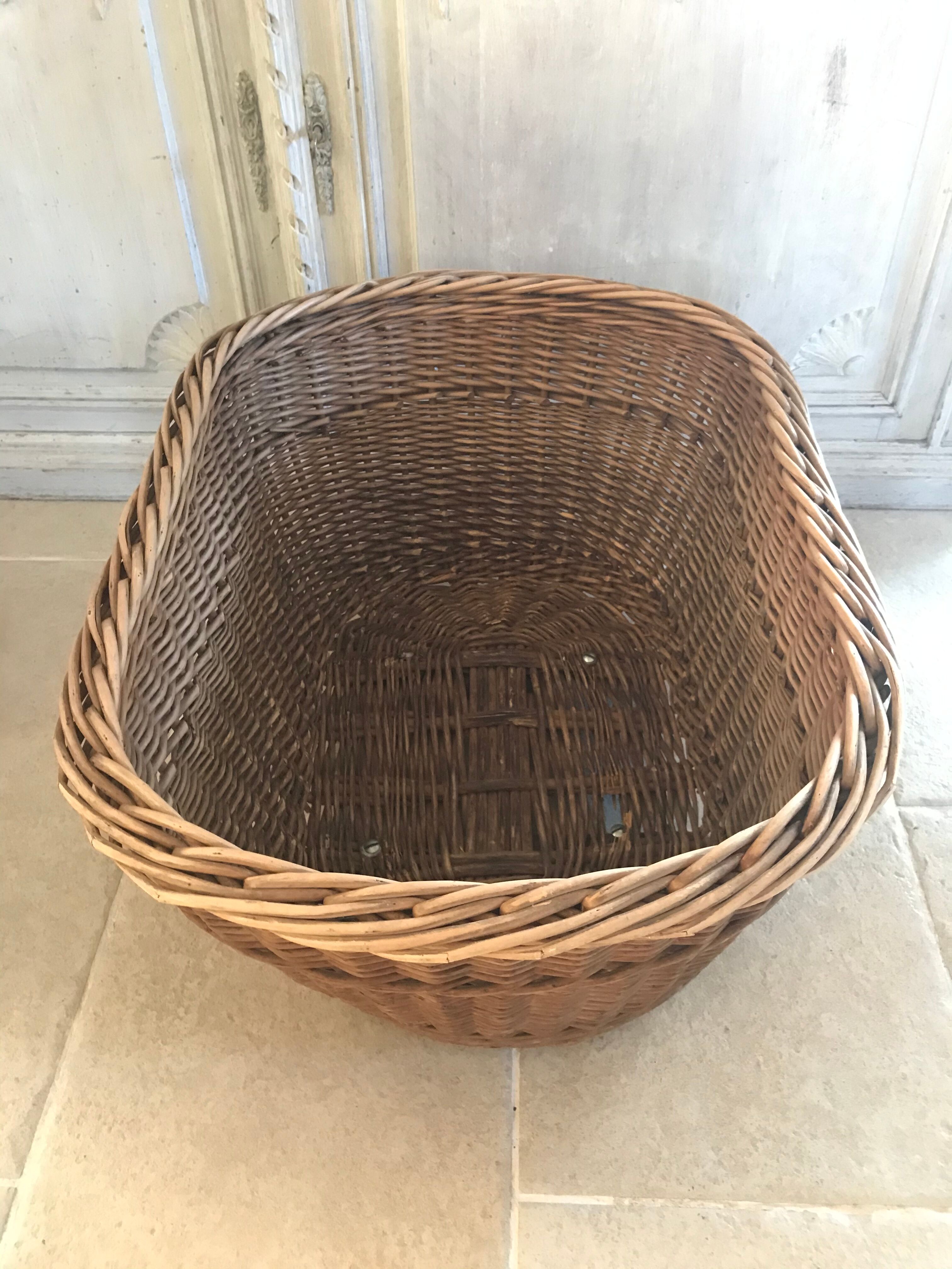 68cm wicker oval basket