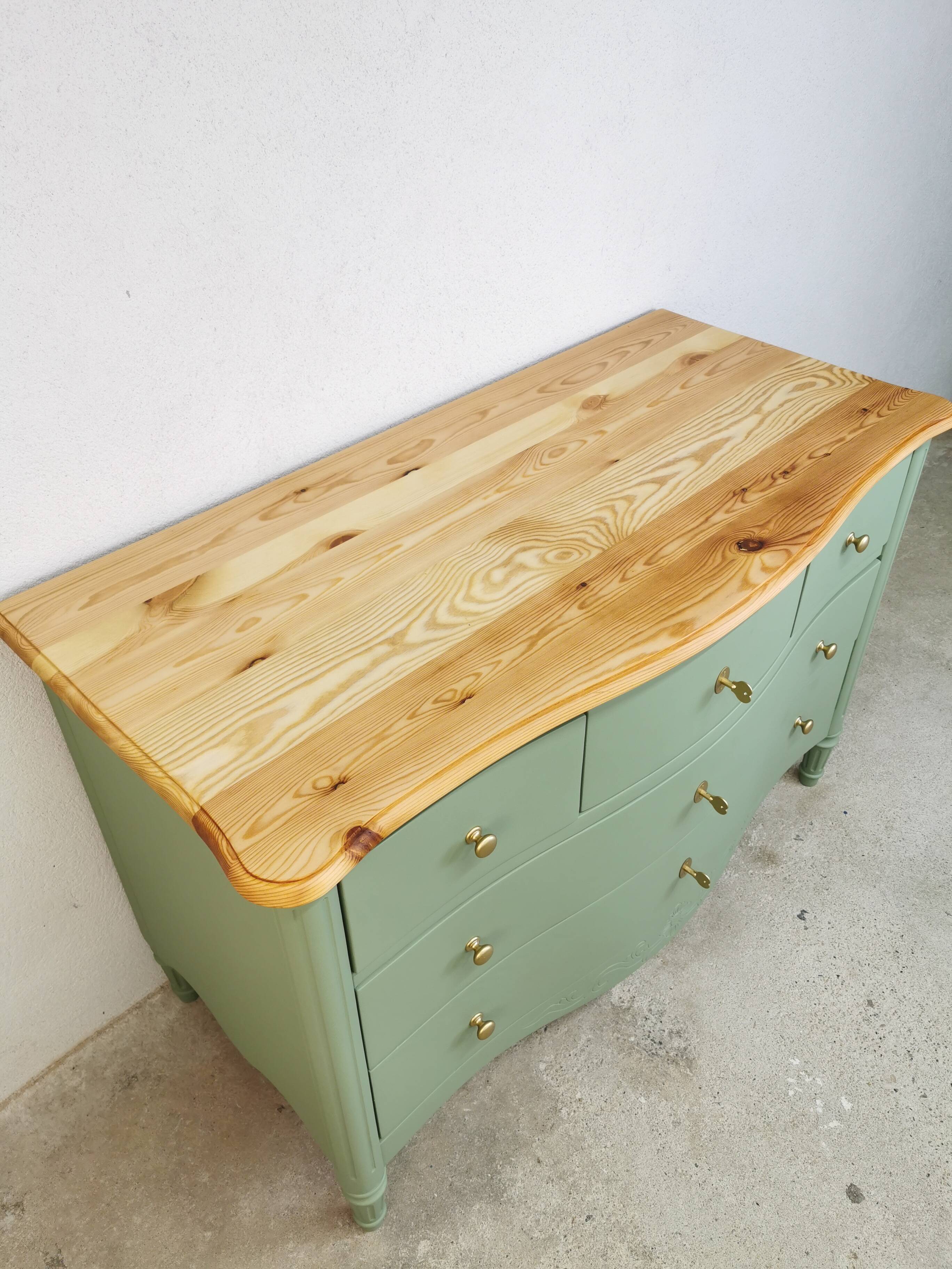 Renovated pine chest of drawers