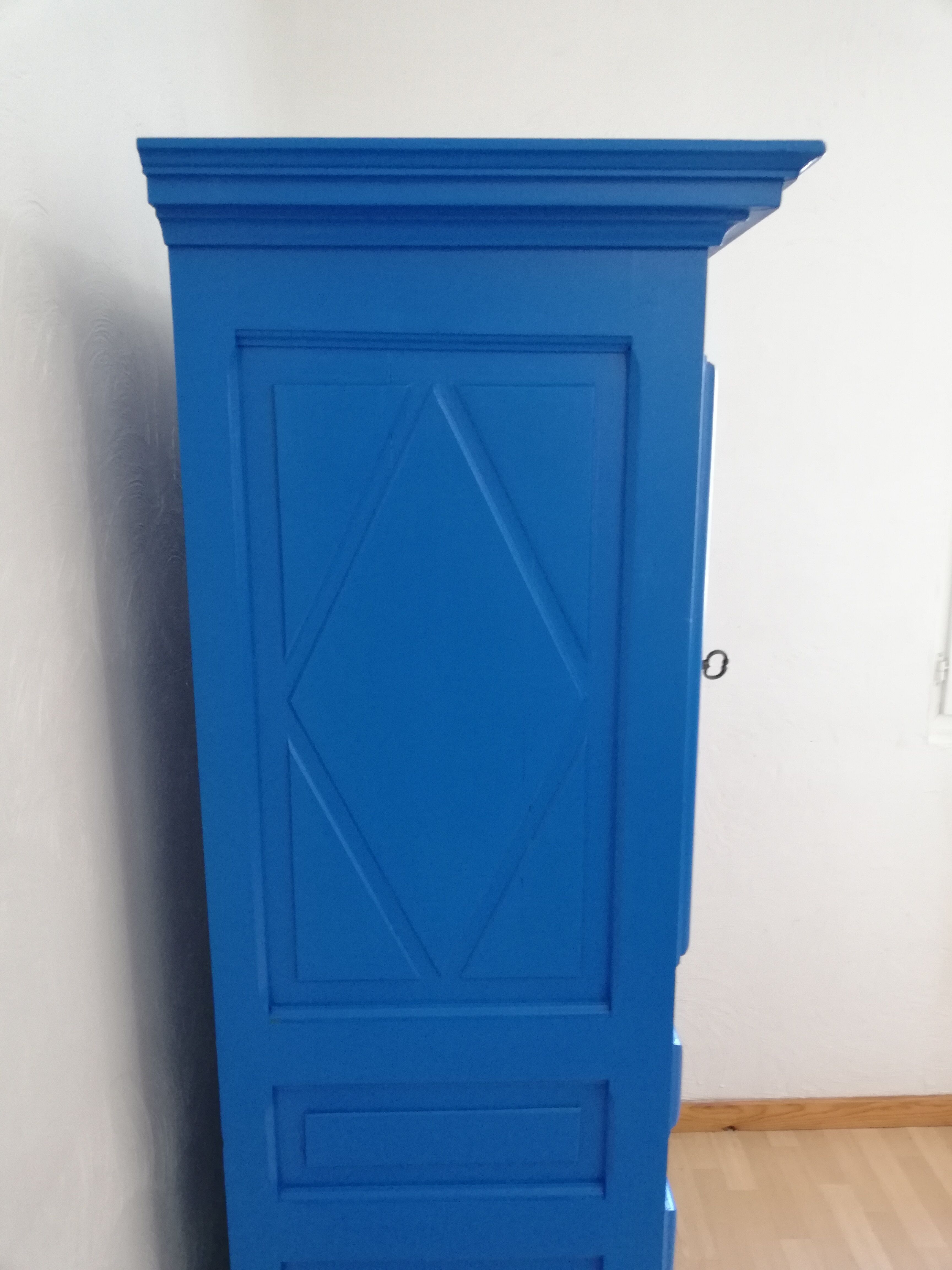 Armoire homme debout Selency