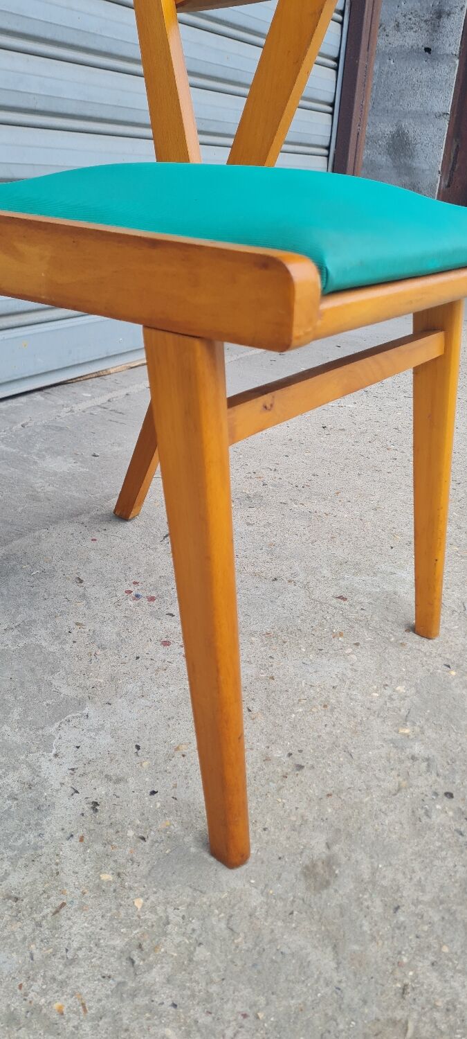 Light wood bridge armchair