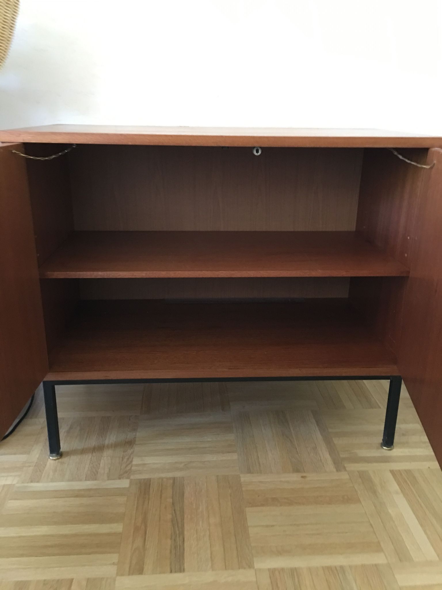 Meuble vintage en placage teck