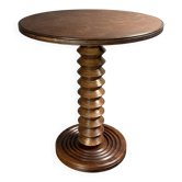 Table d'appoint en bois tourné brutaliste du milieu du siècle, style Charles Dudouyt, années 1950.