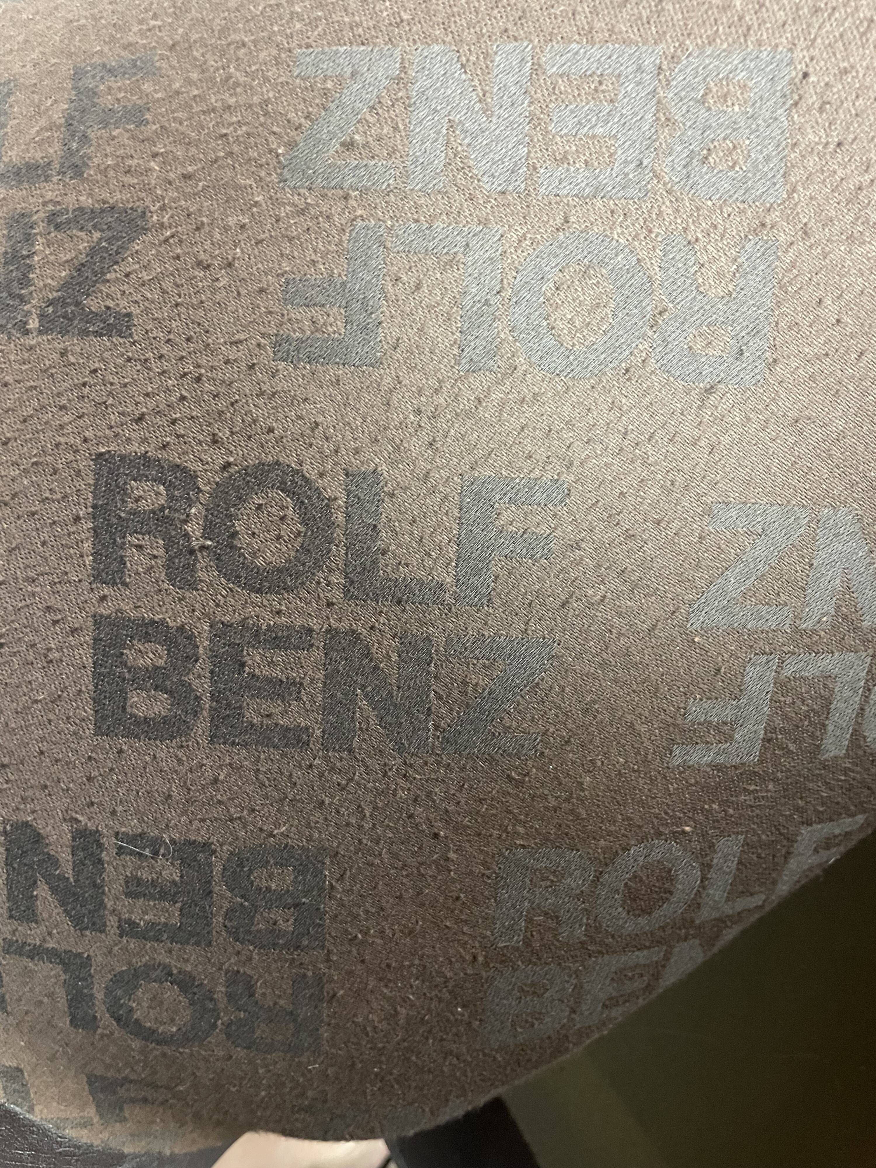 Canapé trois modules en cuir chocolat Rolf Benz