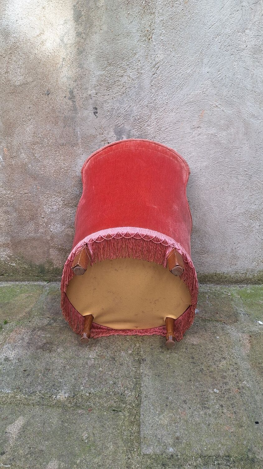 Velvet toadstool armchair, old rose