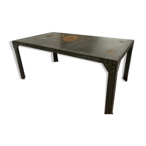 Table industrielle