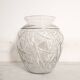 Vase en verre transparent forme boule style art déco
