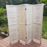 Wooden screen