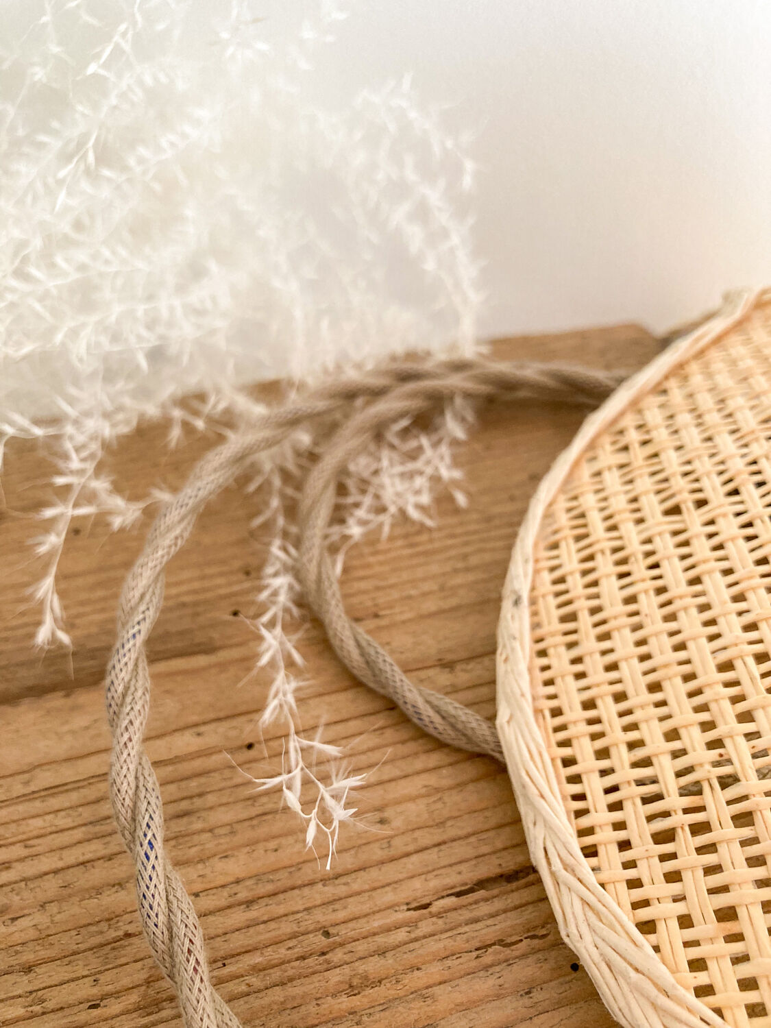 Suspension fleur en raphia