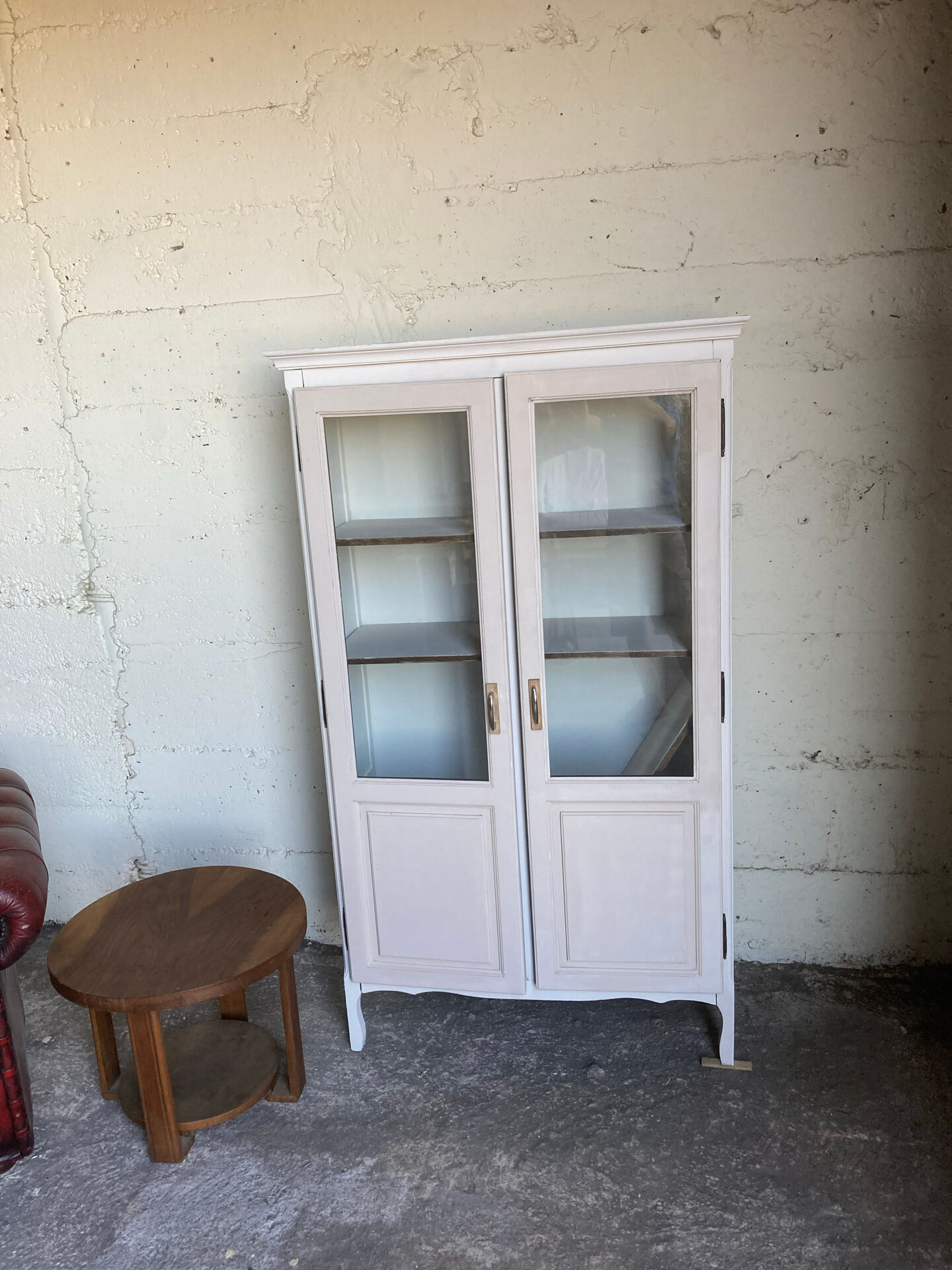 Glass cabinet
