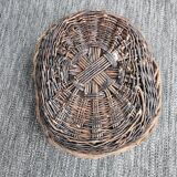 Oval wicker basket