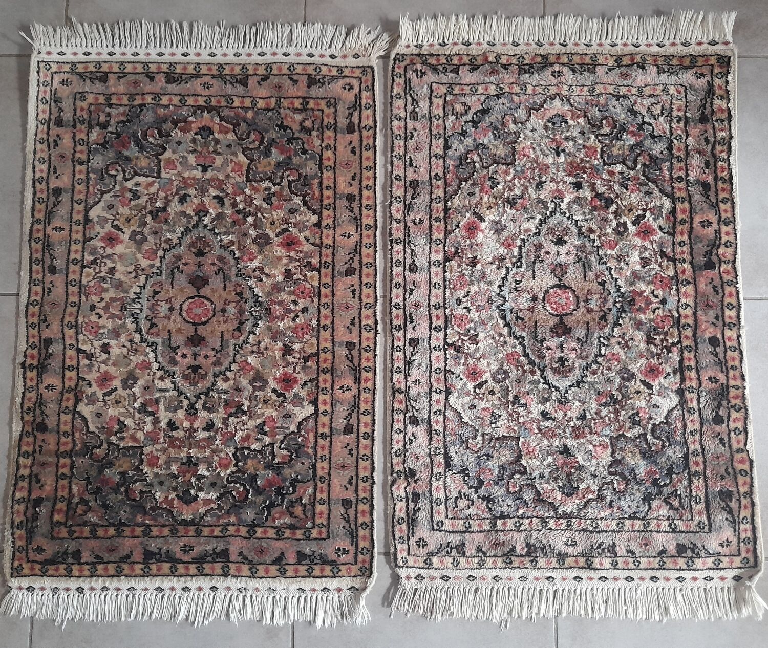 Pair of handmade oriental rugs 98x65cm