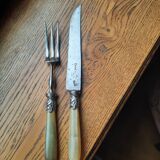 Serving cutlery