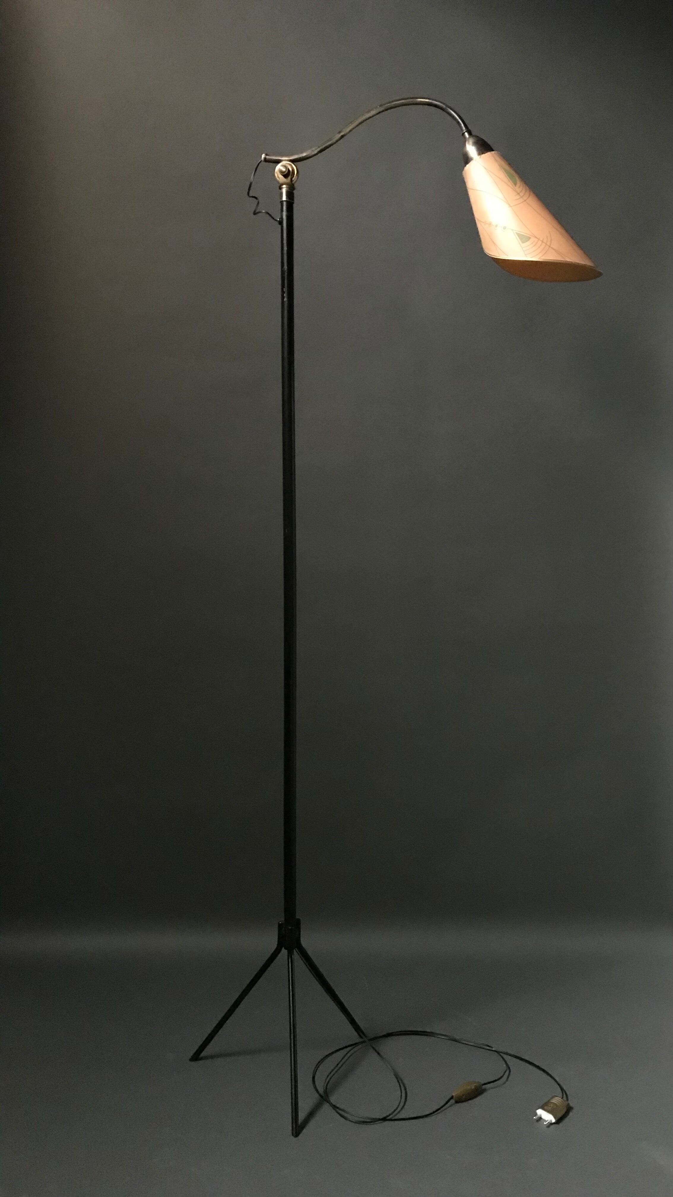 e-reader floor lamp