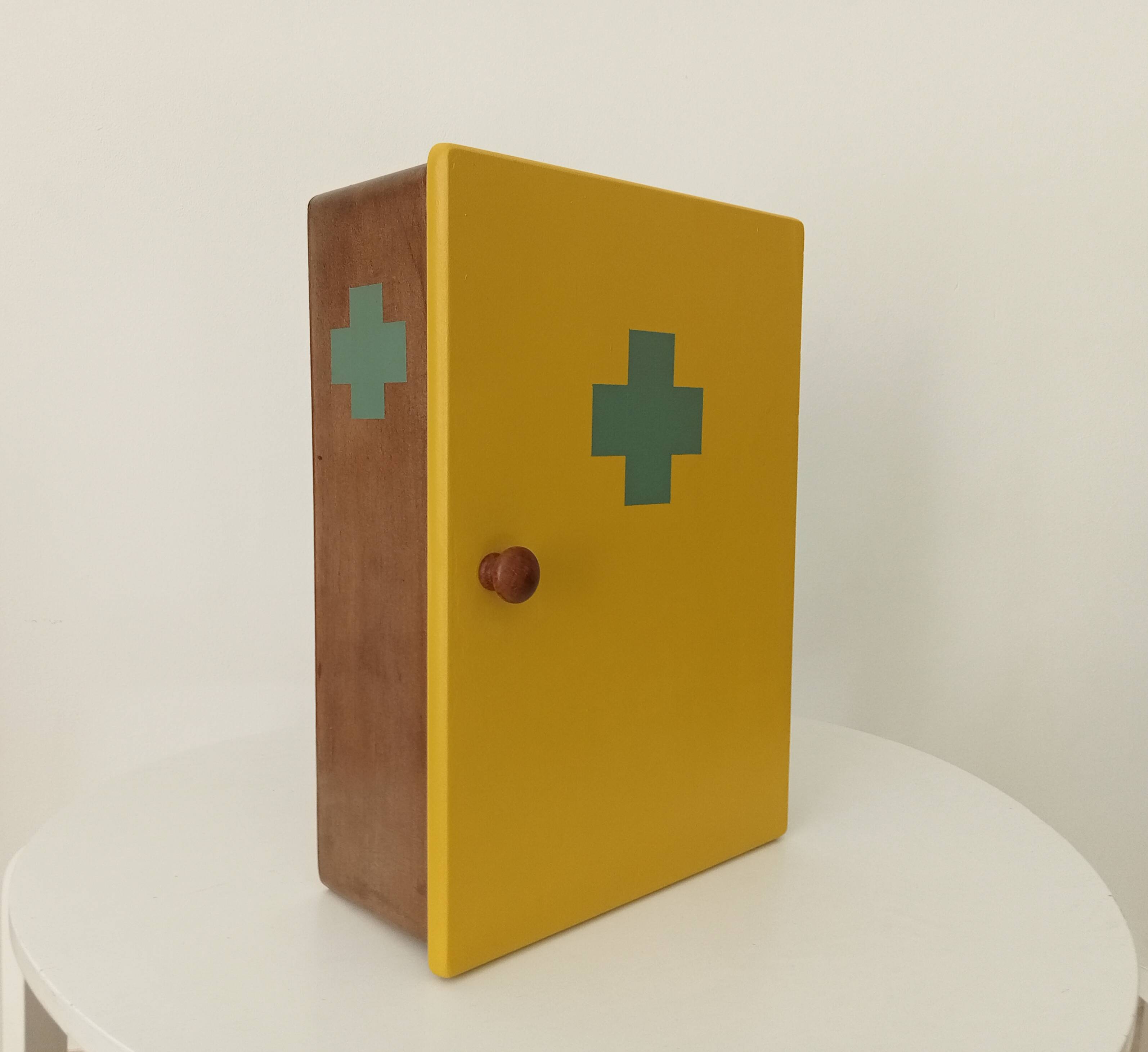 Vintage medicine cabinet 50s/60s