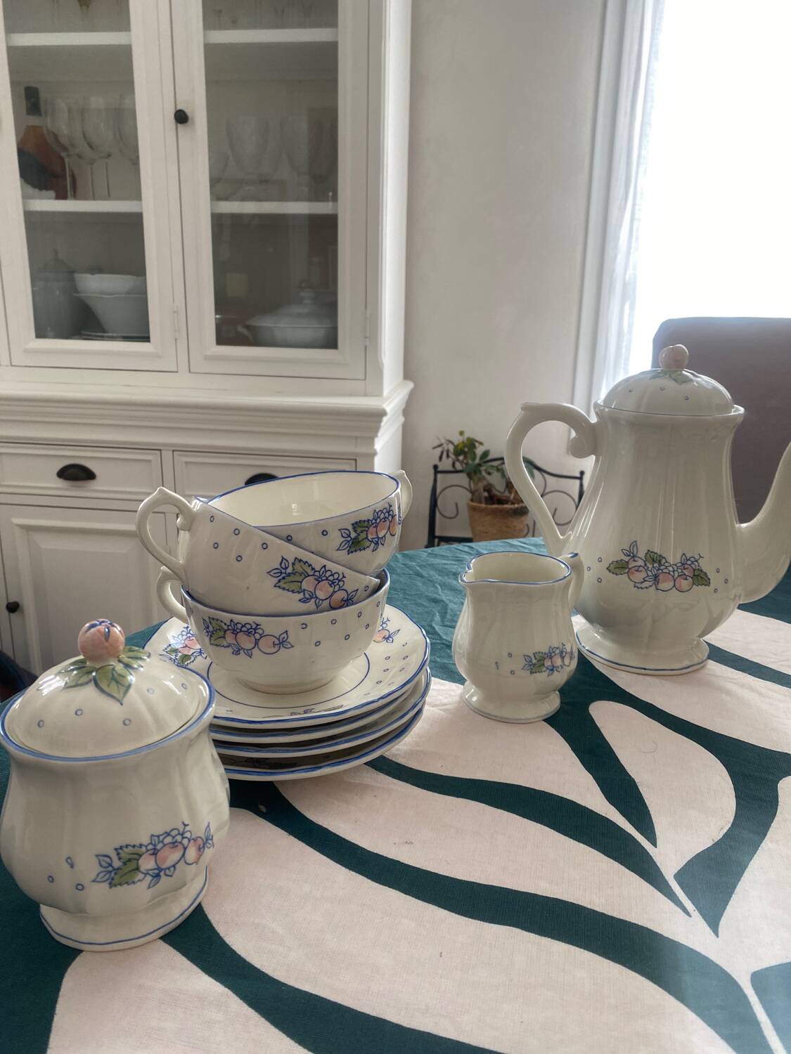 Gien tea service