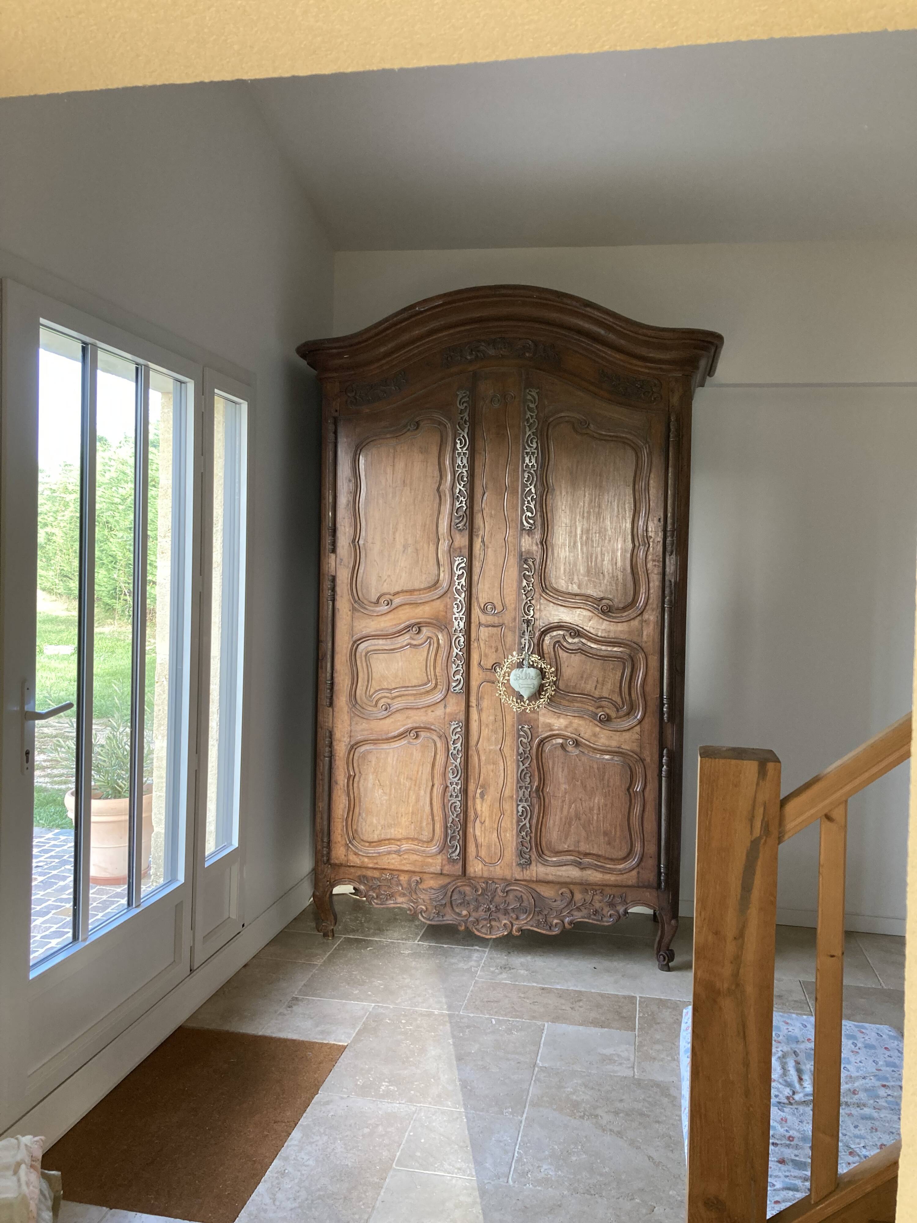 Armoire style provençal