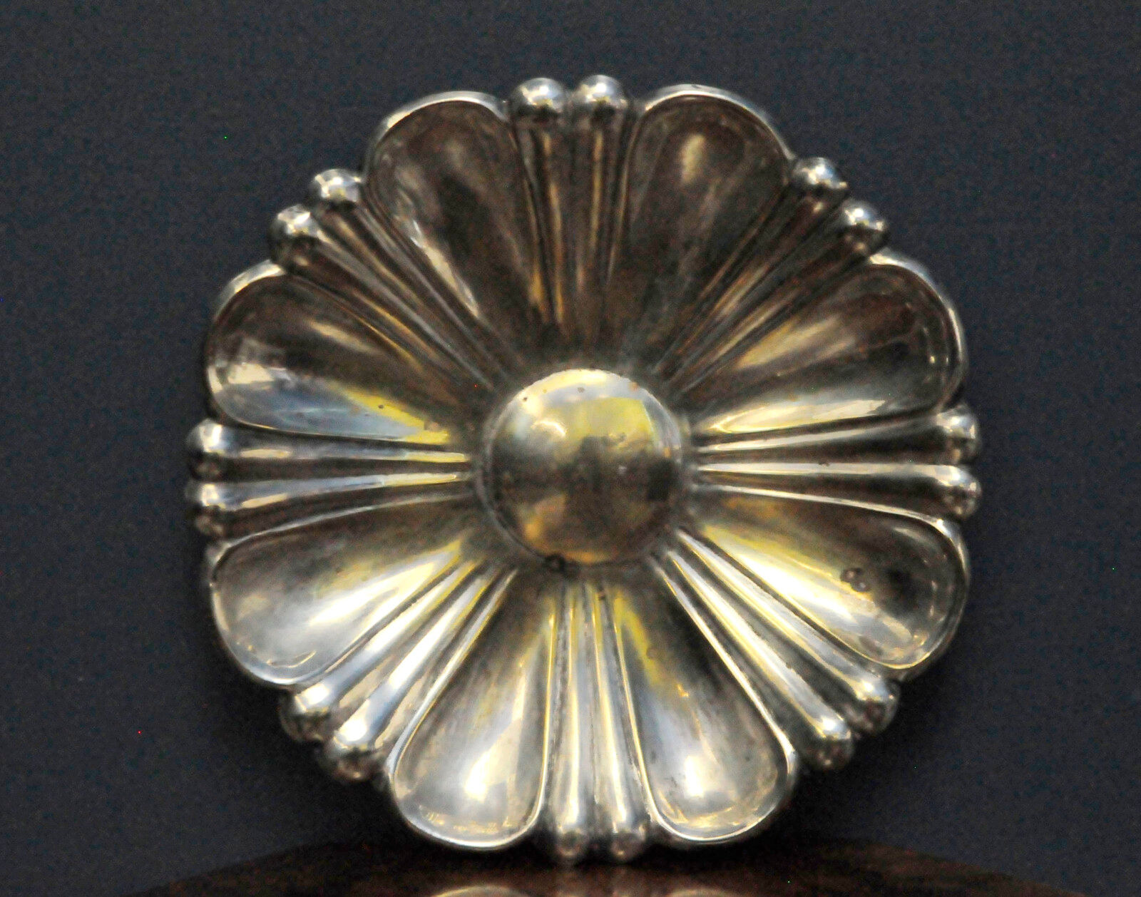 Silver metal fruit plate