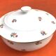 Ancienne soupière P.N France Porcelaine blanche liseré or à décor brassée