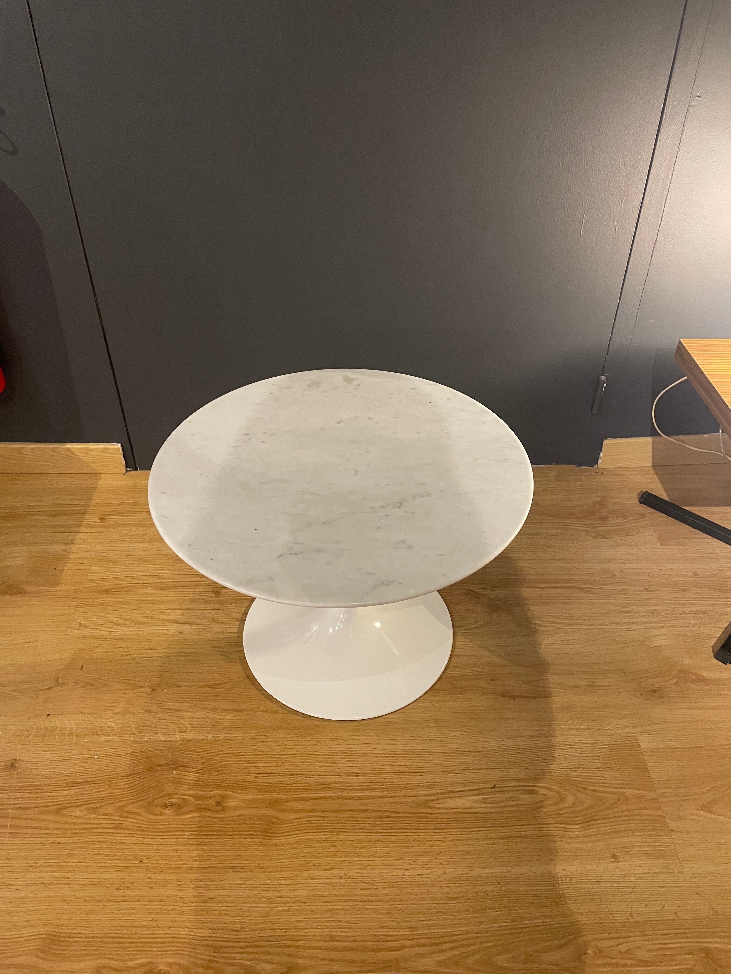 Eero Saarinen marble coffee table