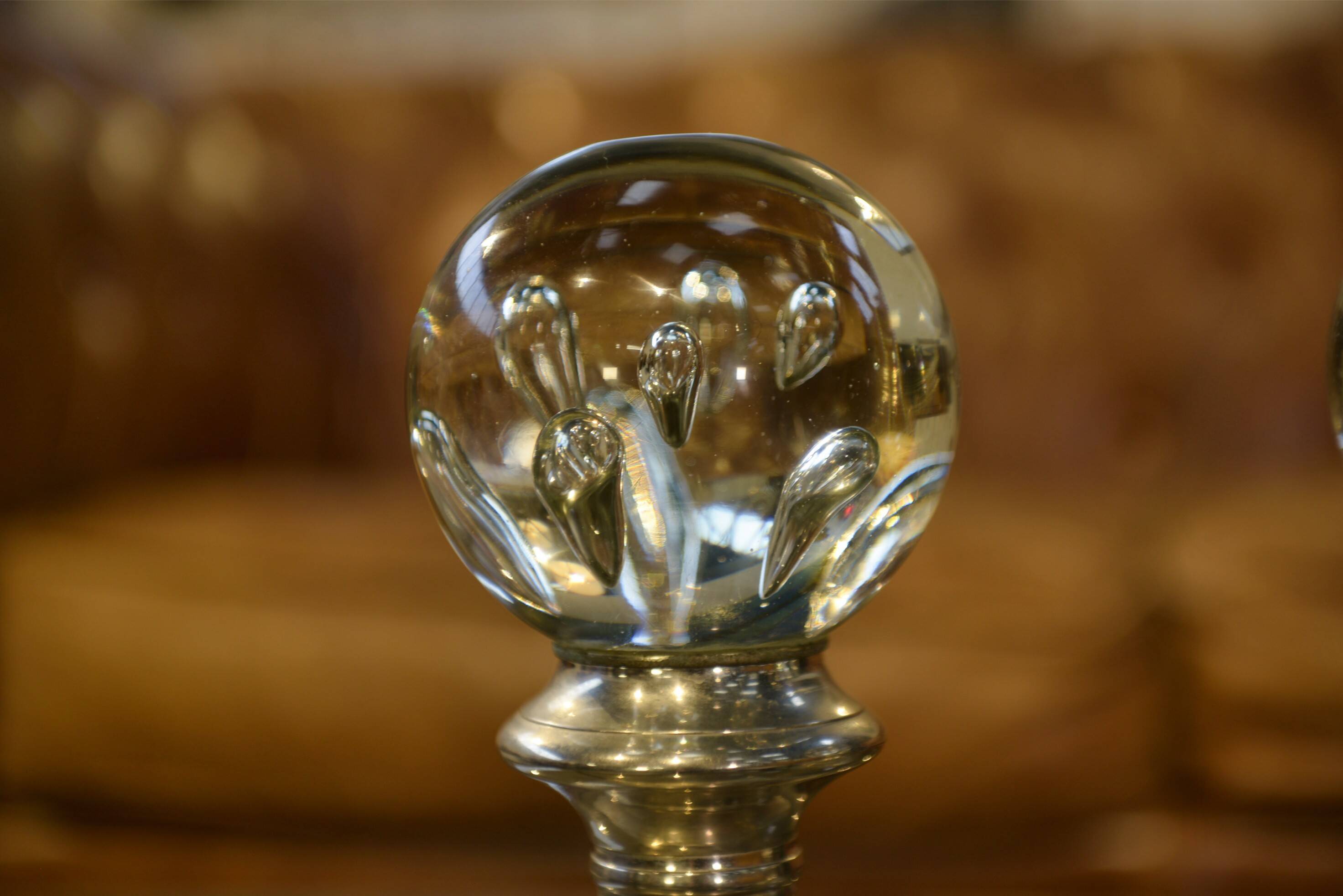 Paire de boules décoratives/boules d’escalier en verre de Murano 1970’s