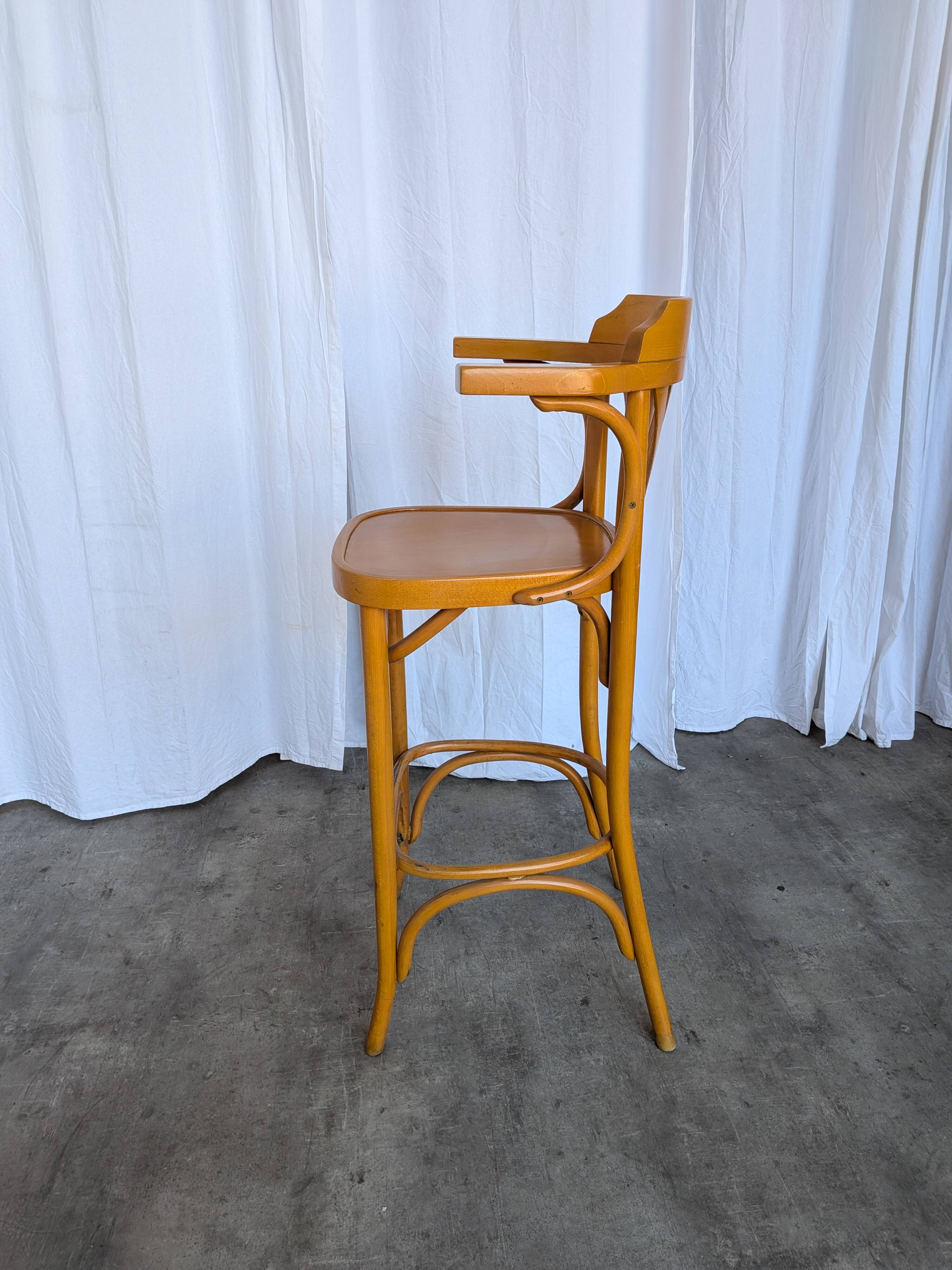 Vintage Bentwood Bar Chair with Armrests, Mid-Century Pub Stool Thonet styl