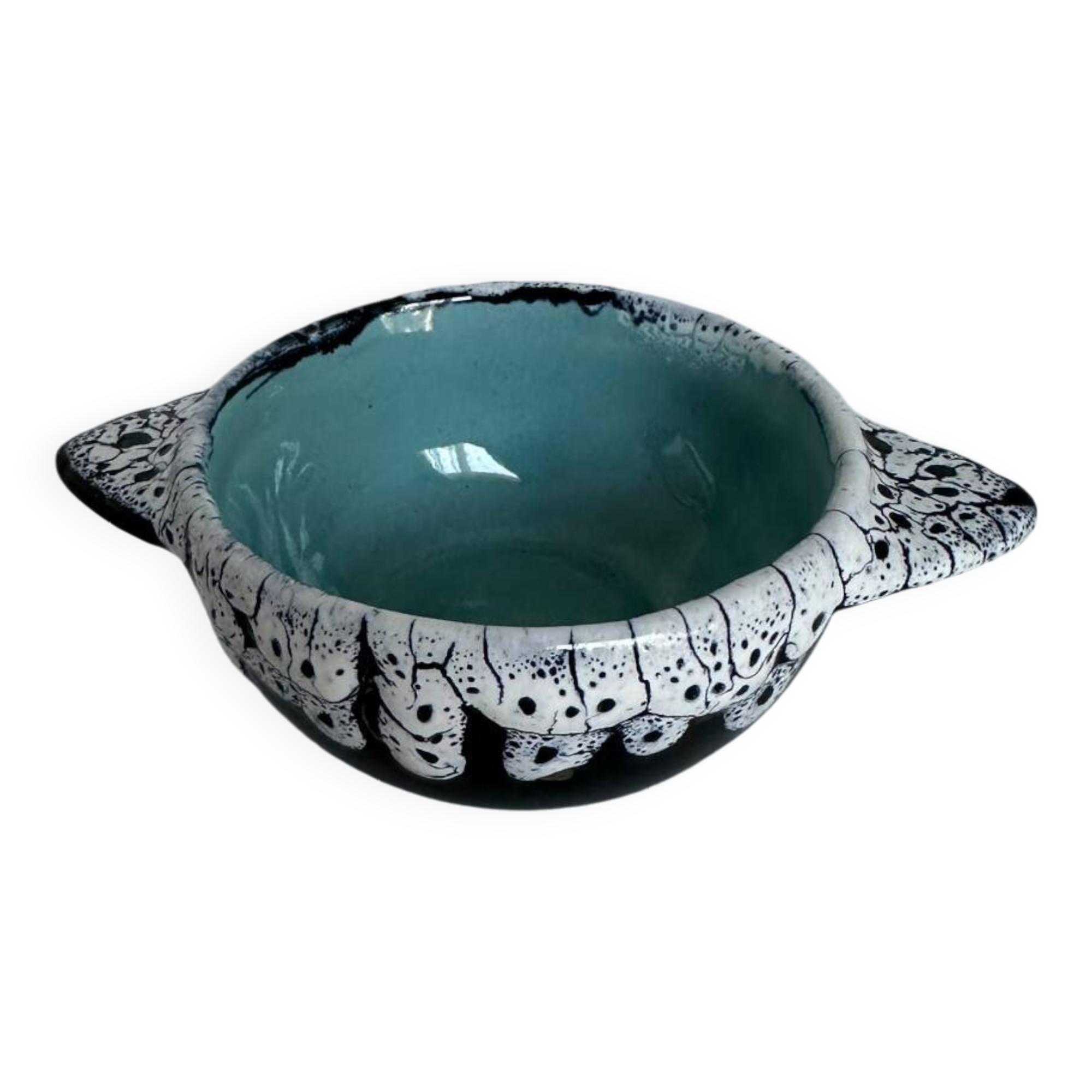 Bowl with ears