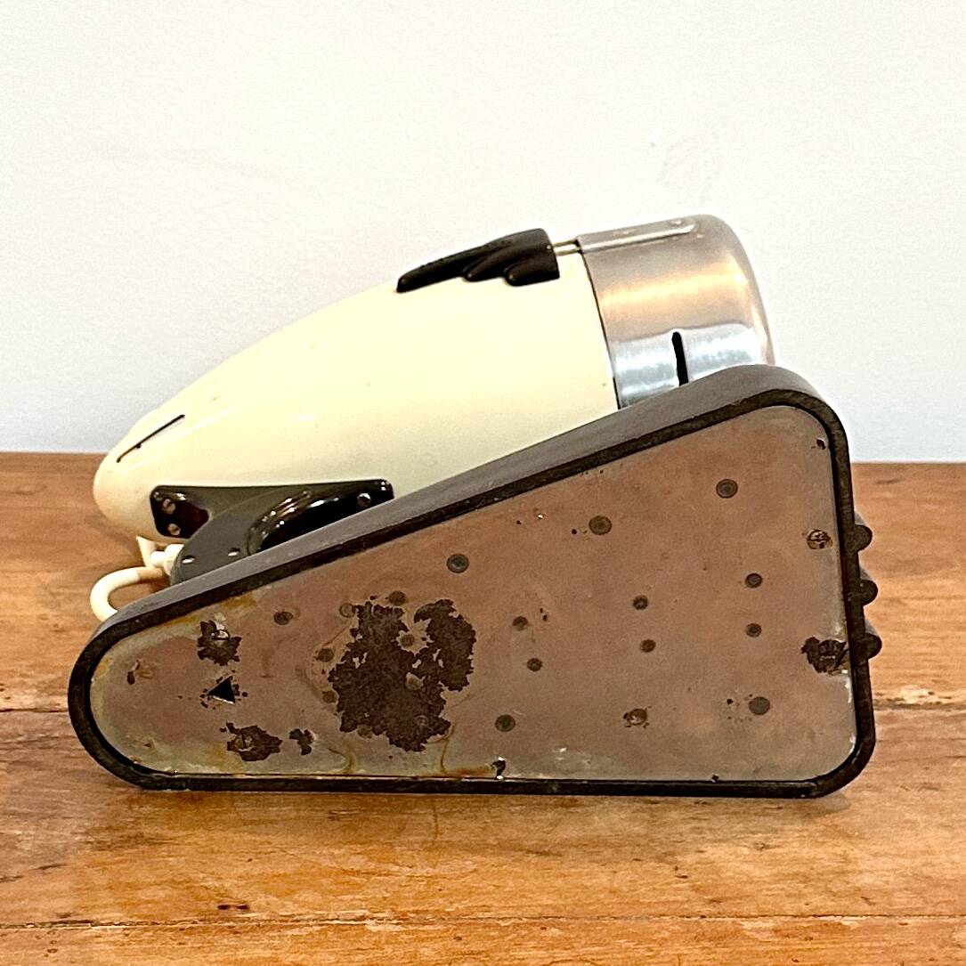 Bakelite and chromed metal lamp - 1950s - Bauhaus style - Sollux Hanau