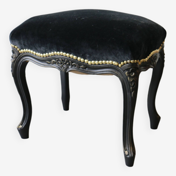 Madame's baroque footrest