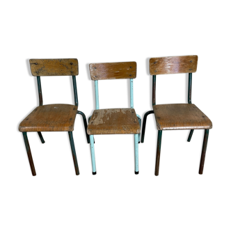 Lot 3 child size school chairs