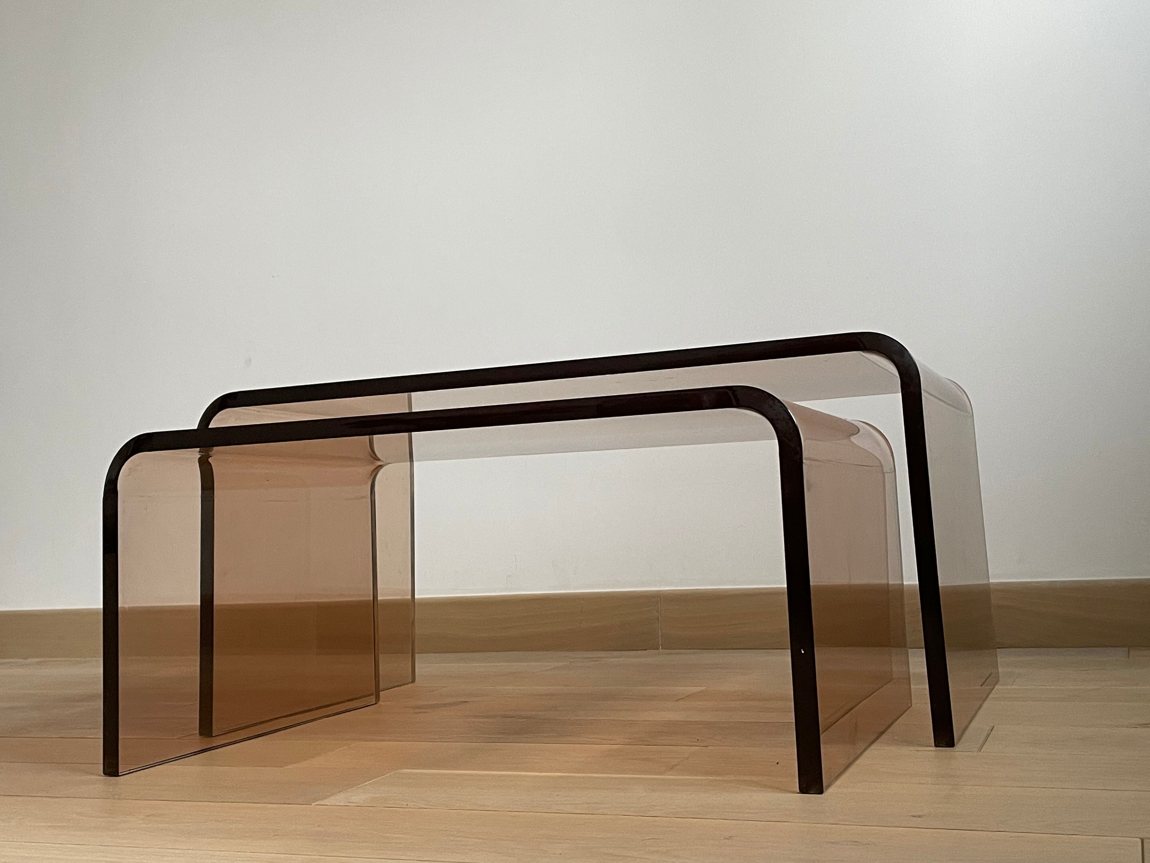 2 altuglas smoked nesting coffee table, 1970s